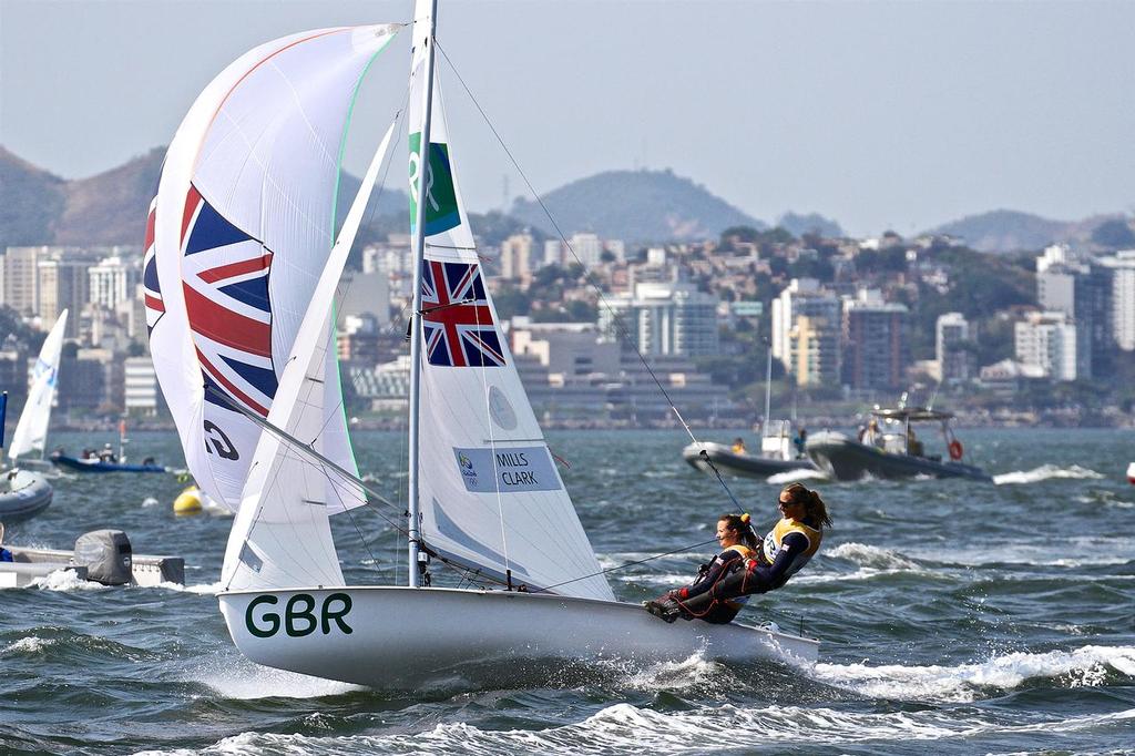 GBR Saskia Clark and Hannah Mills  cross to complete the Medal race and confirm their Gold Medal win. _ Womens Medal race - 2016 Olympic Sailing © Richard Gladwell www.photosport.co.nz